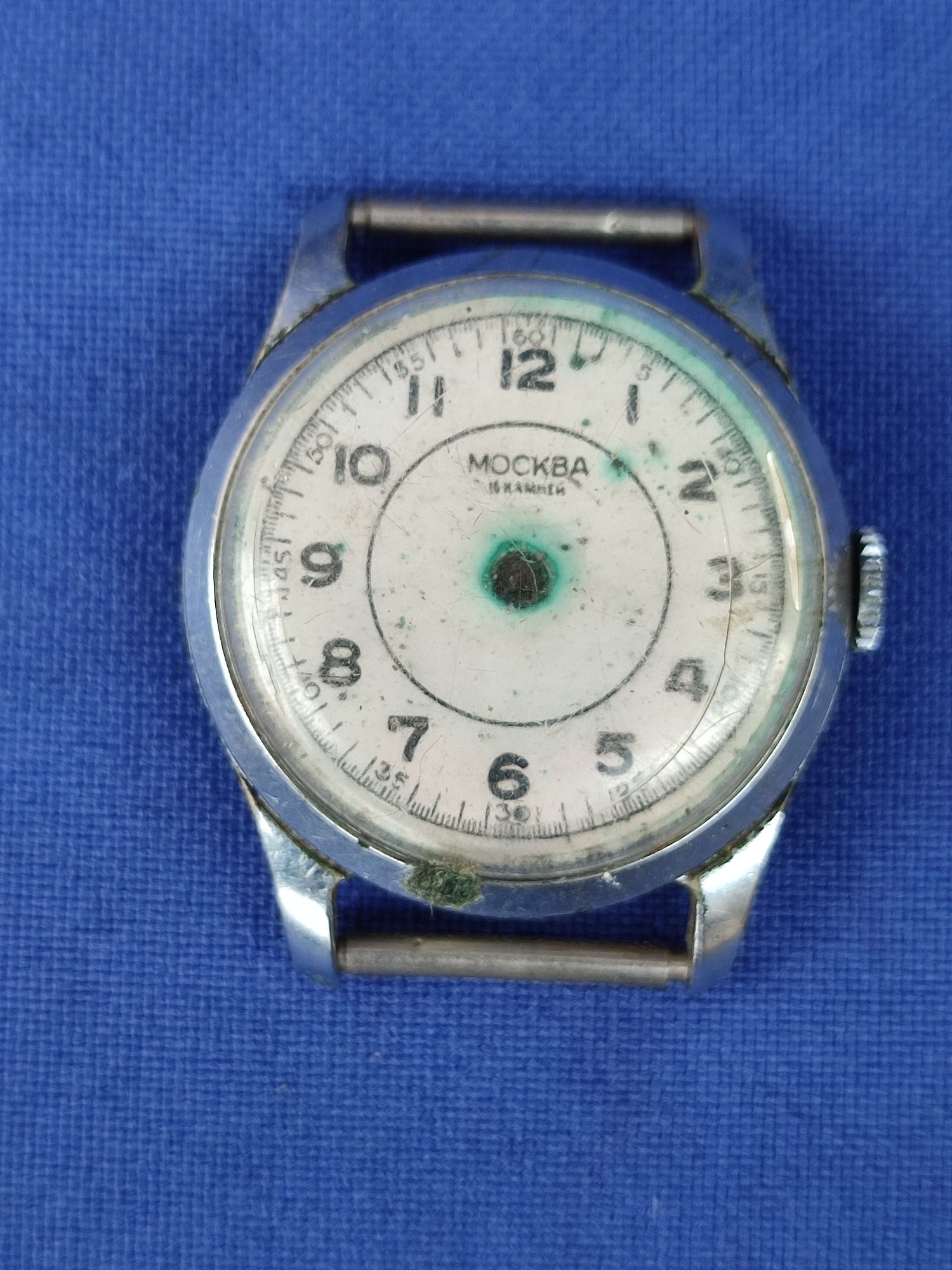 Старые советские наручные часы Москва 18 камней  на запчасти СССР