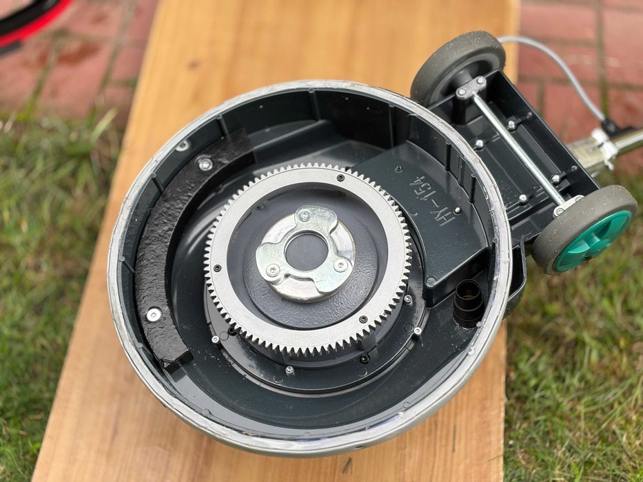 cykliniarka polerka  quatro do numatic,wolf wirbel itp 1000- 1200wat