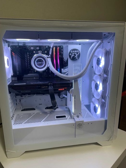 PC GAMING / Ryzen 5 7600X / RX 9060XT / 32GB Ram  / SSD 1TB C/Garantia