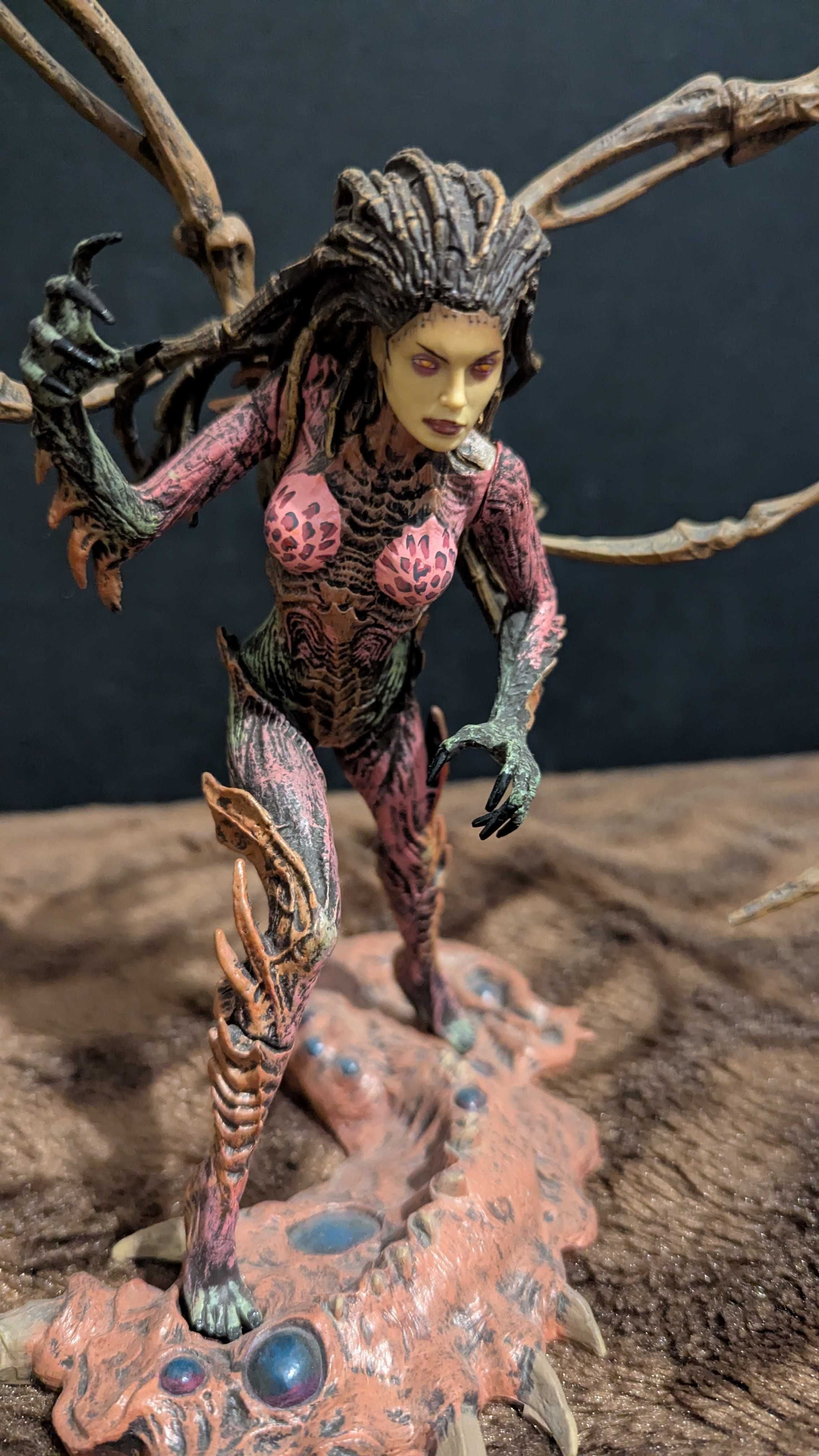 Kolekcjonerska Figurka STARCRAFT II KERRIGAN królowa ostrzy