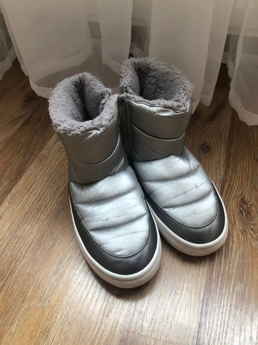Термо дутіки від H&M для дівчинки 31 р