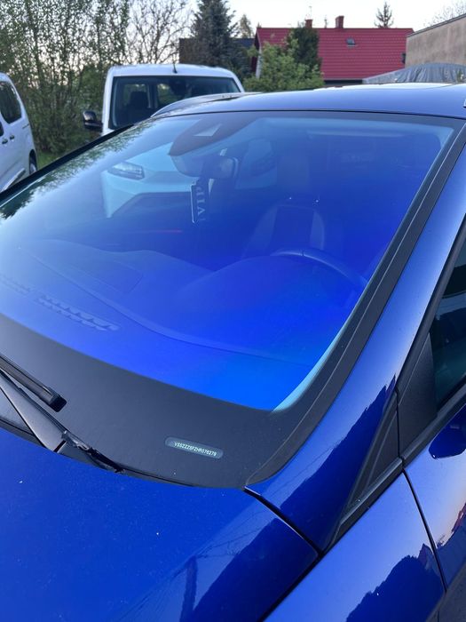 Przyciemnianie szyb/ Oklejanie aut/Zabezpieczenie foliami ochronnymi