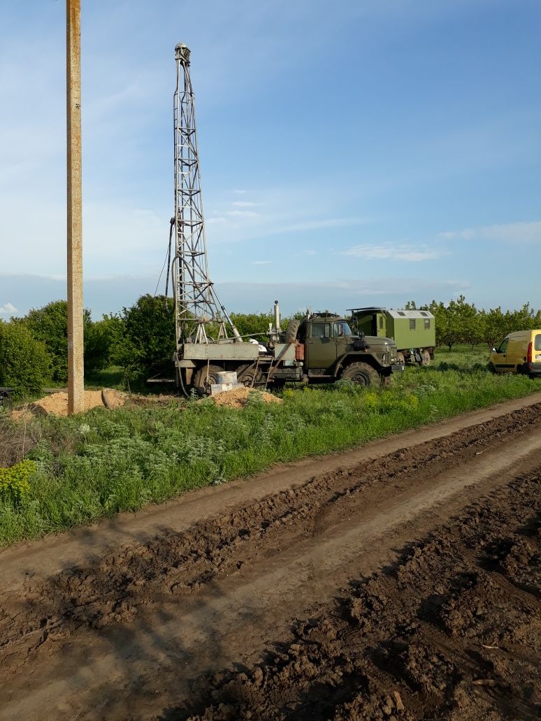 Бурение скважин на воду. Бурение под тепловые насосы.