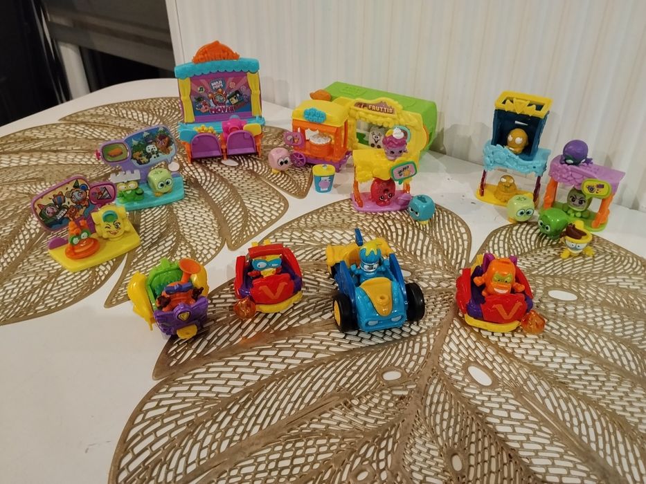 zabawki Supen zings figurki+pojazdy