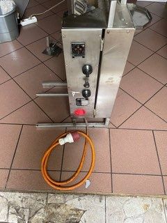 Opiekacz do kebaba POTIS F2 – profesjonalny grill elektryczny, stan