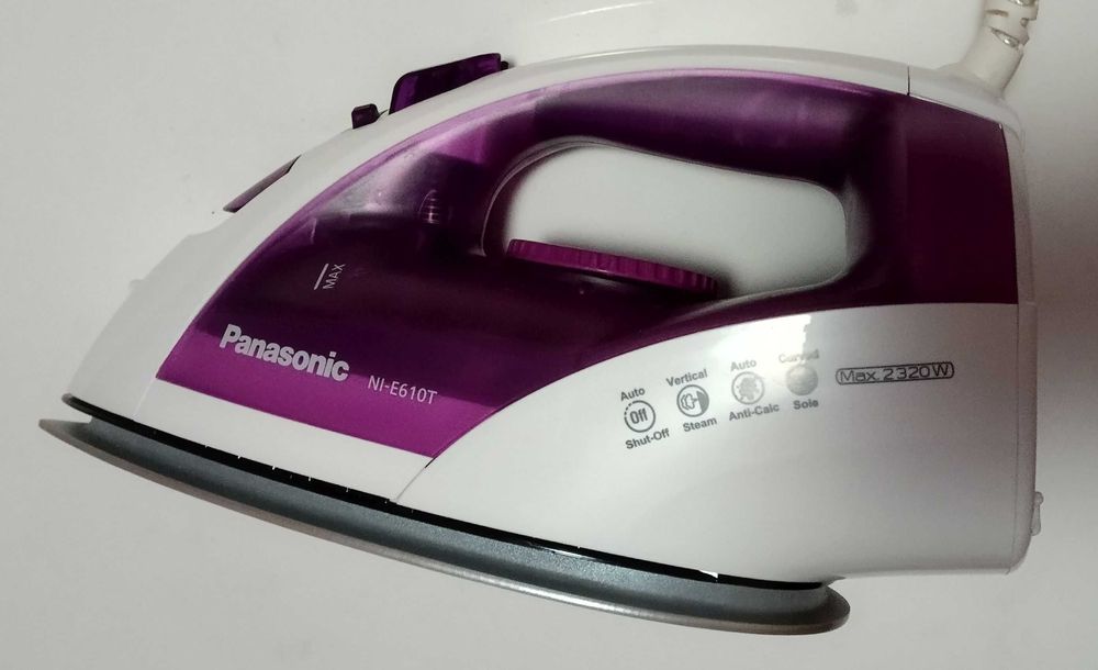 Утюг Panasonic фиолетовый