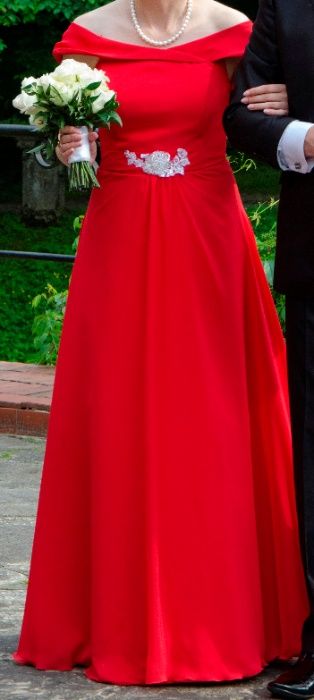 Suknia ślubna czerwona