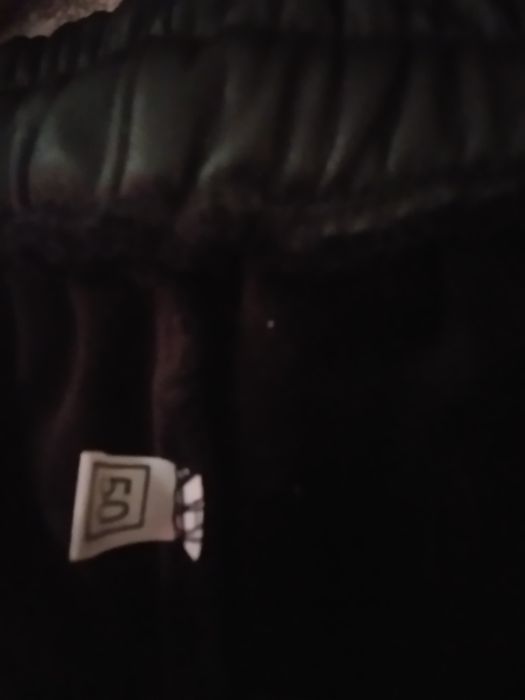 Кожаные джогеры штаны на резинке брюки спортивные