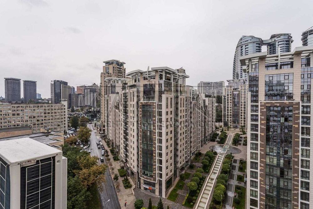 Аренда квартиры(95м2)ул.Филатова Академика ЖК Французский квартал