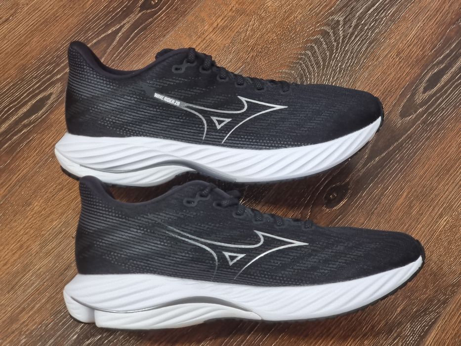 Оригінал 100% чоловічі кросівки mizuno wave rider 28   eur 44