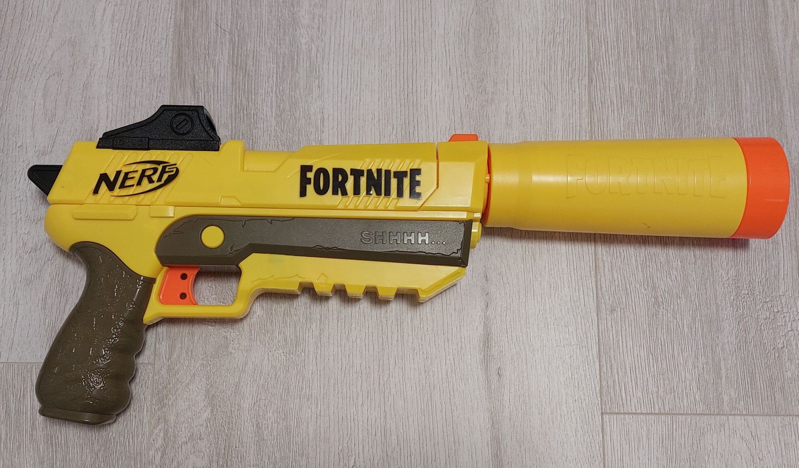 Nerf pistolet fortnite