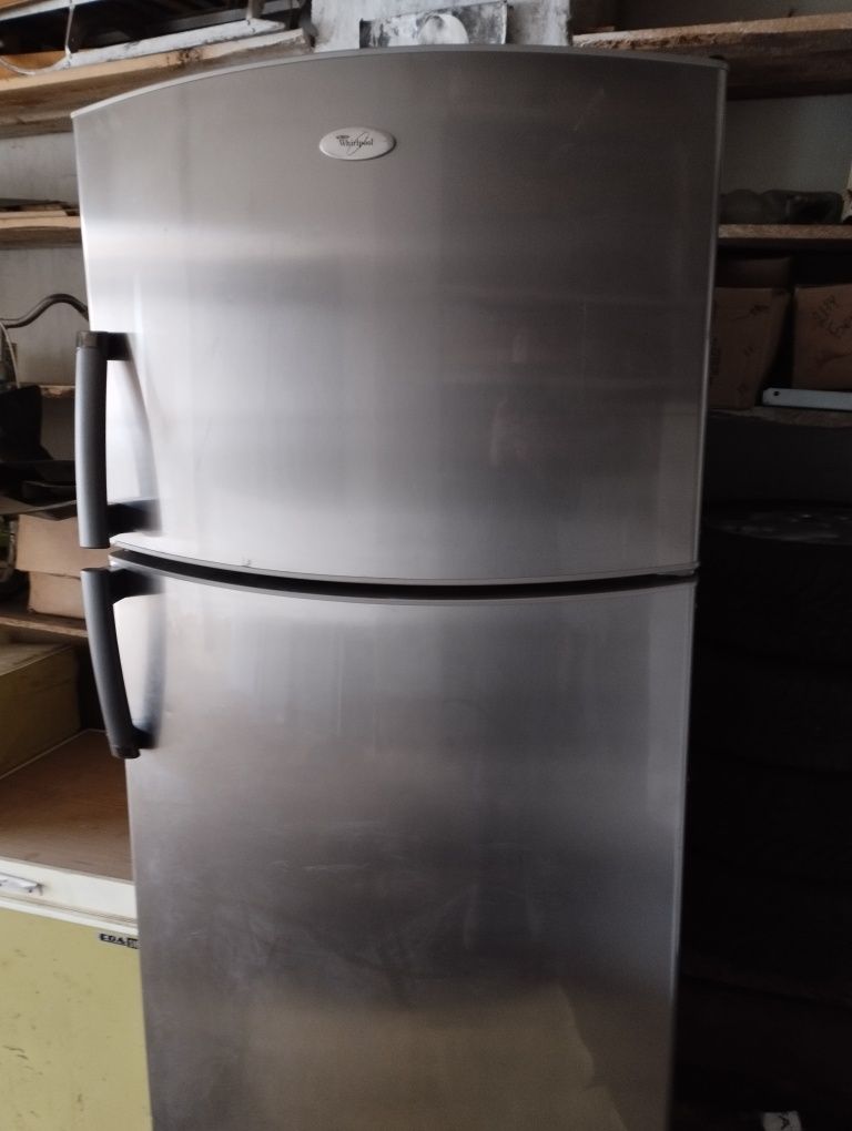 Холодильник нофрост 1,80-70