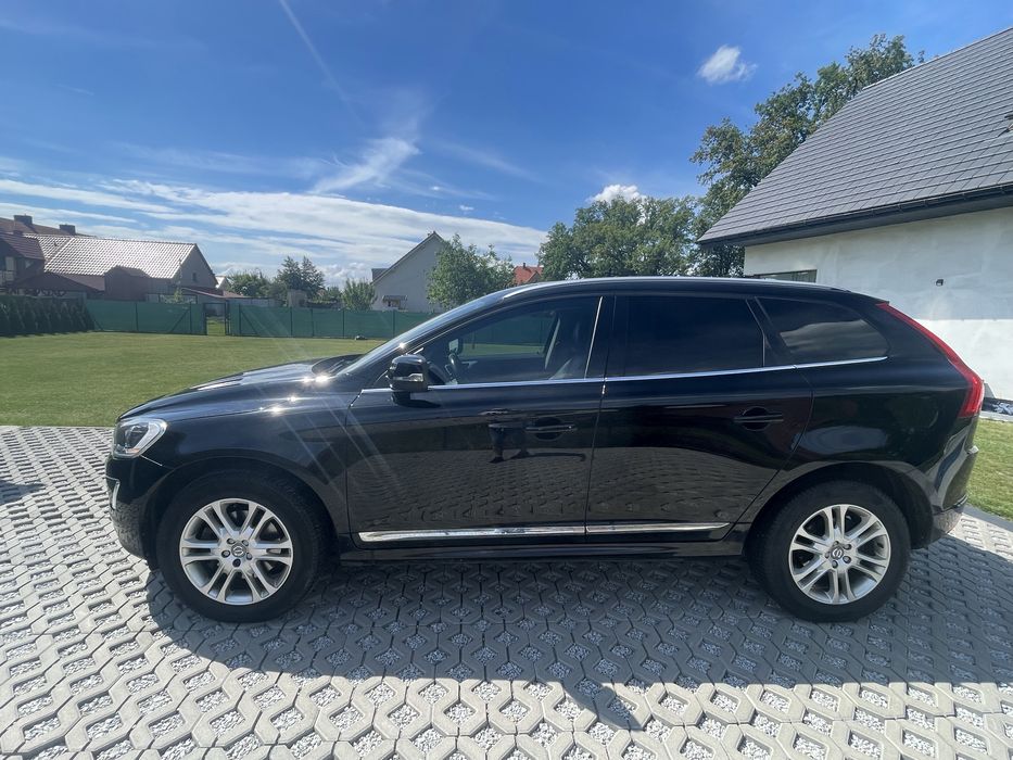Volvo XC60 2,5L LPG, Komfort, niski przebieg, duży serwis zrobiony.