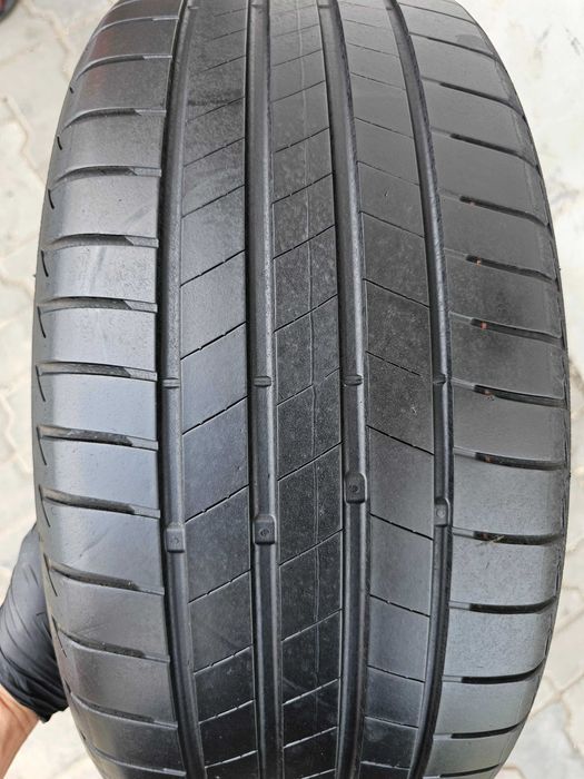 Lato Bridgestone 225/45 R18 5.5mm