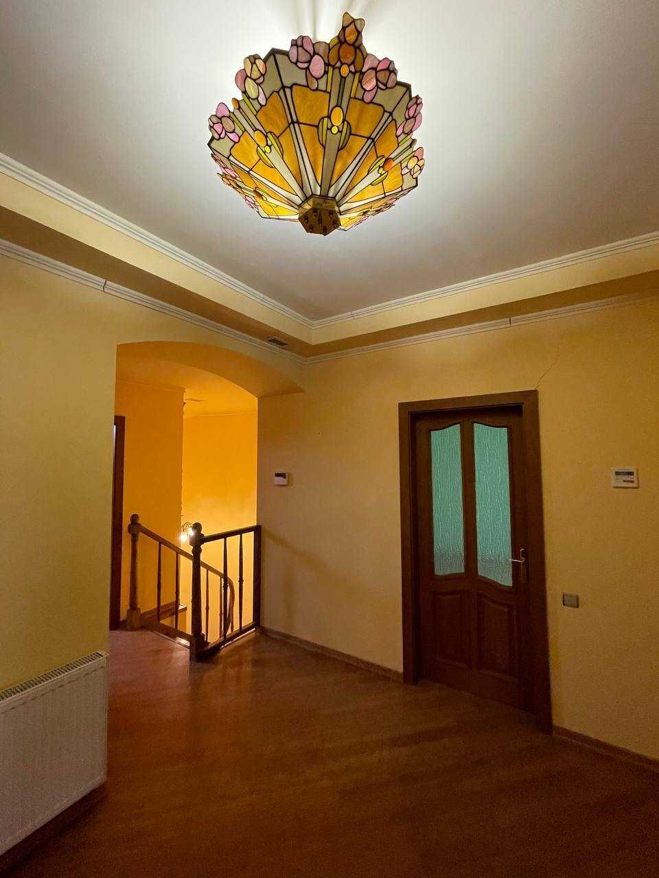 Продаж 6 кім. квартири вул. Глибока