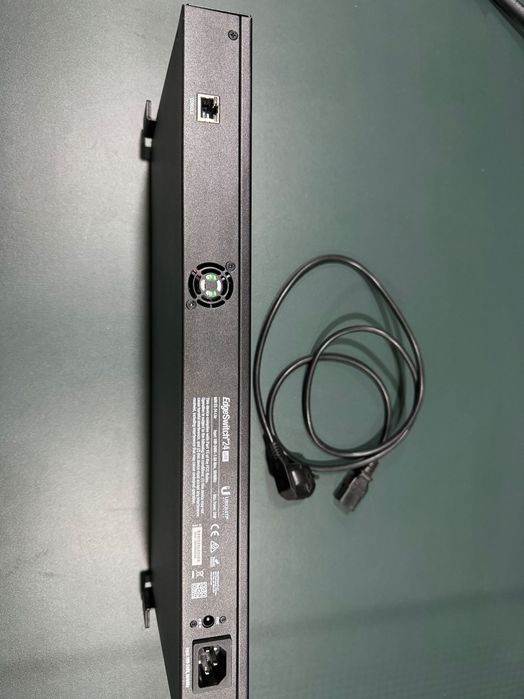Ubiquiti EdgeSwitch 24-lite