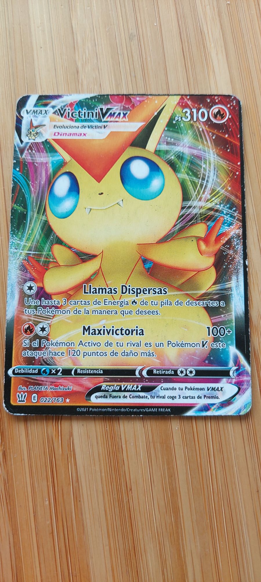 Diversas cartas Pokemon