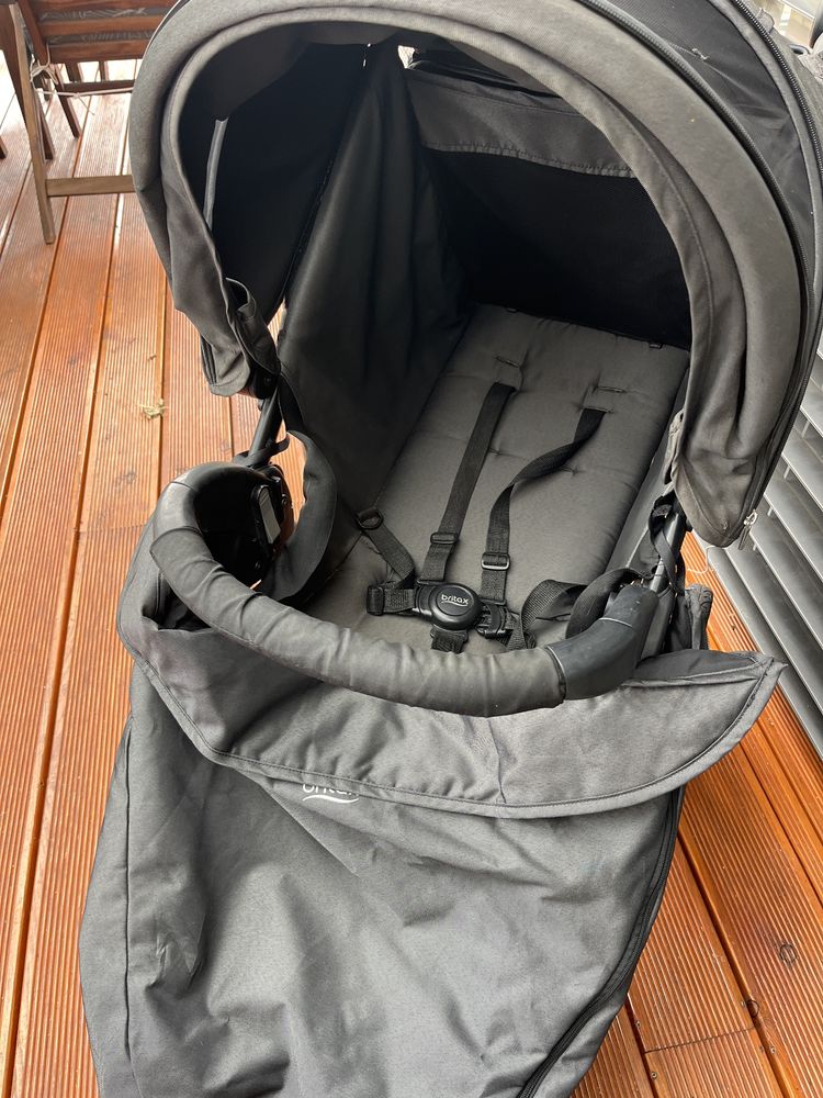Spacerówka Britax B-motion z pozycja leżącą