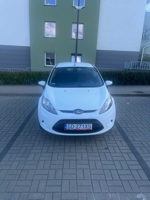 Ford Fiesta 1.25 benzyna LPG 2009 r. Przegląd i ubezpieczenie do 09.26