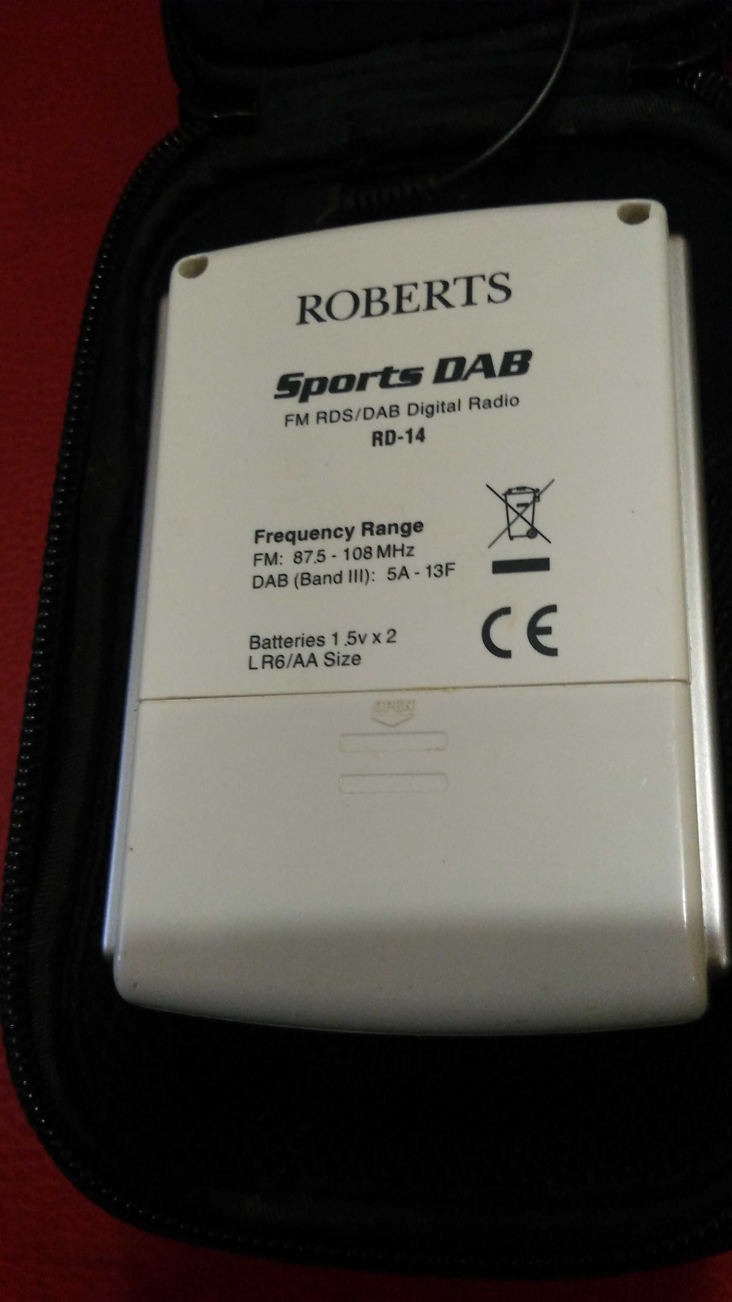 Радиопиемник цыфровой портативный  Roberts.