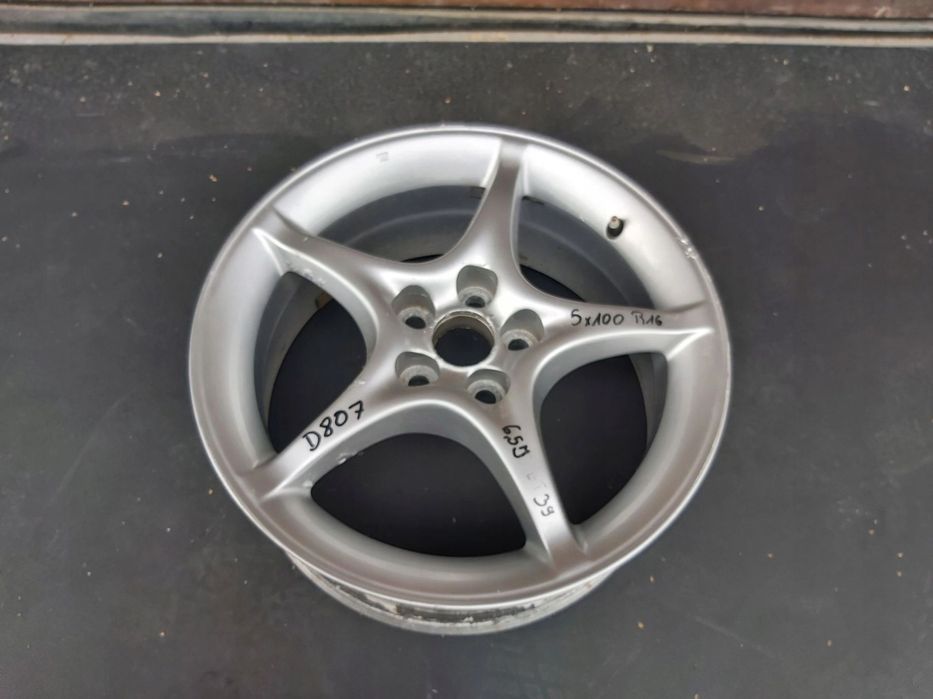 Toyota Celica VII 1,8 alufelga 16 felga 5x100