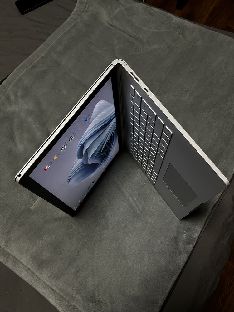 Ноутбук Microsoft Surface Book 2 13’’