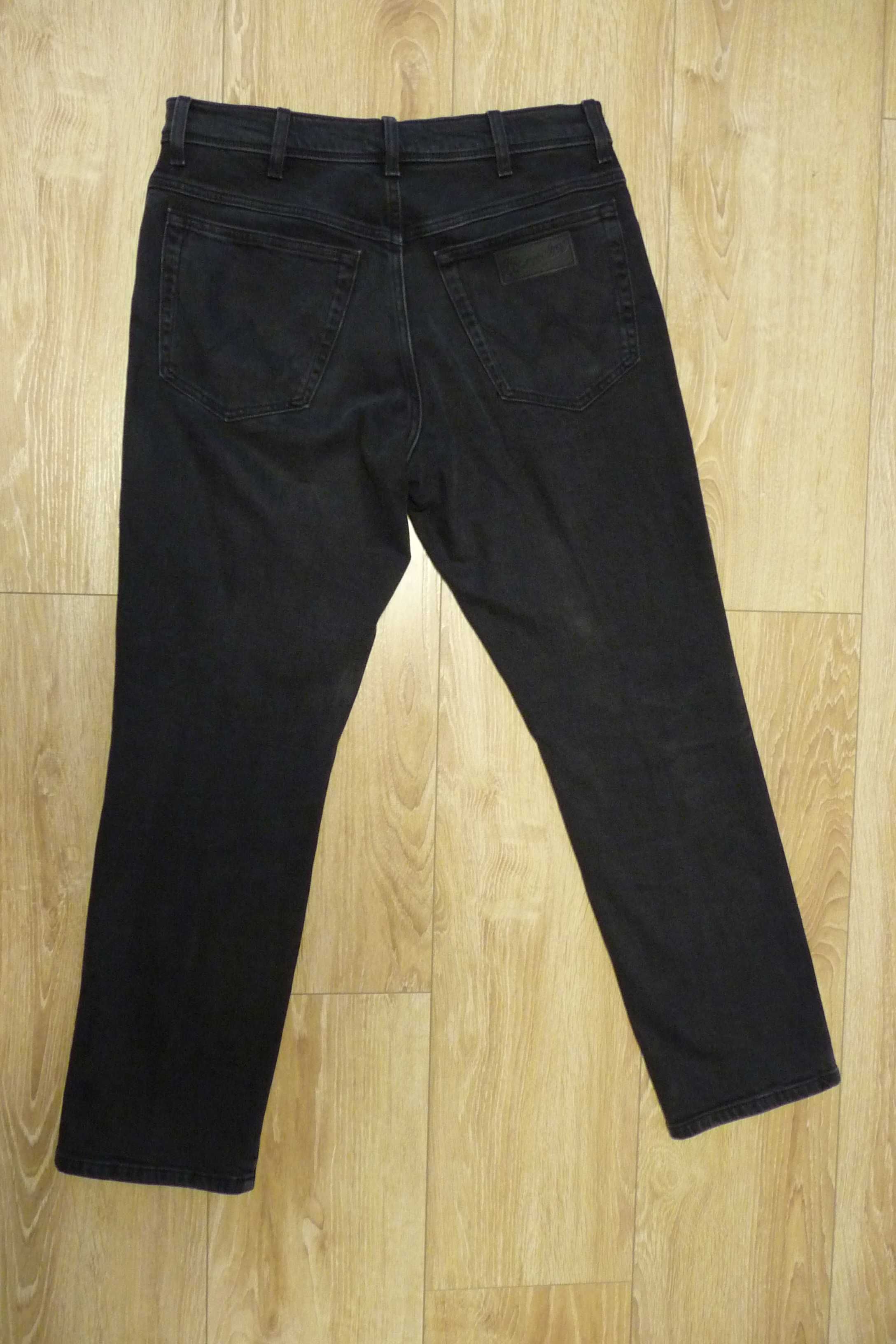 Spodnie męskie jeans WRANGLER TEXAS SLIM 822 - rozmiar W33 L30