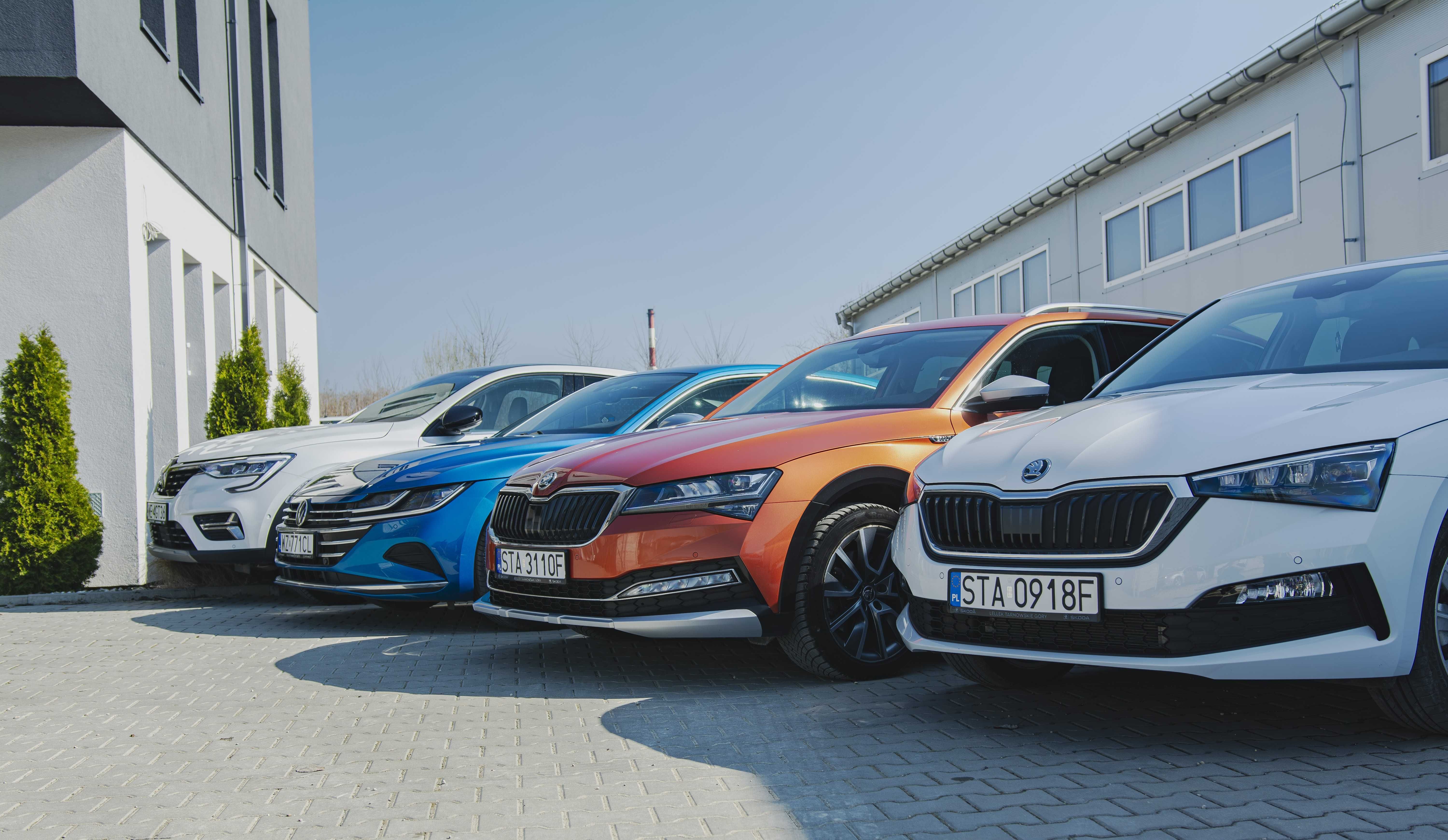 LUK CARS - Wynajem i Wypożyczalnia Samochodów Premium, Osobowe, Busów