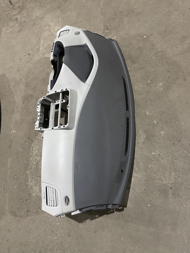 Панель торпеда на Nissan Leaf Ниссан Лиф