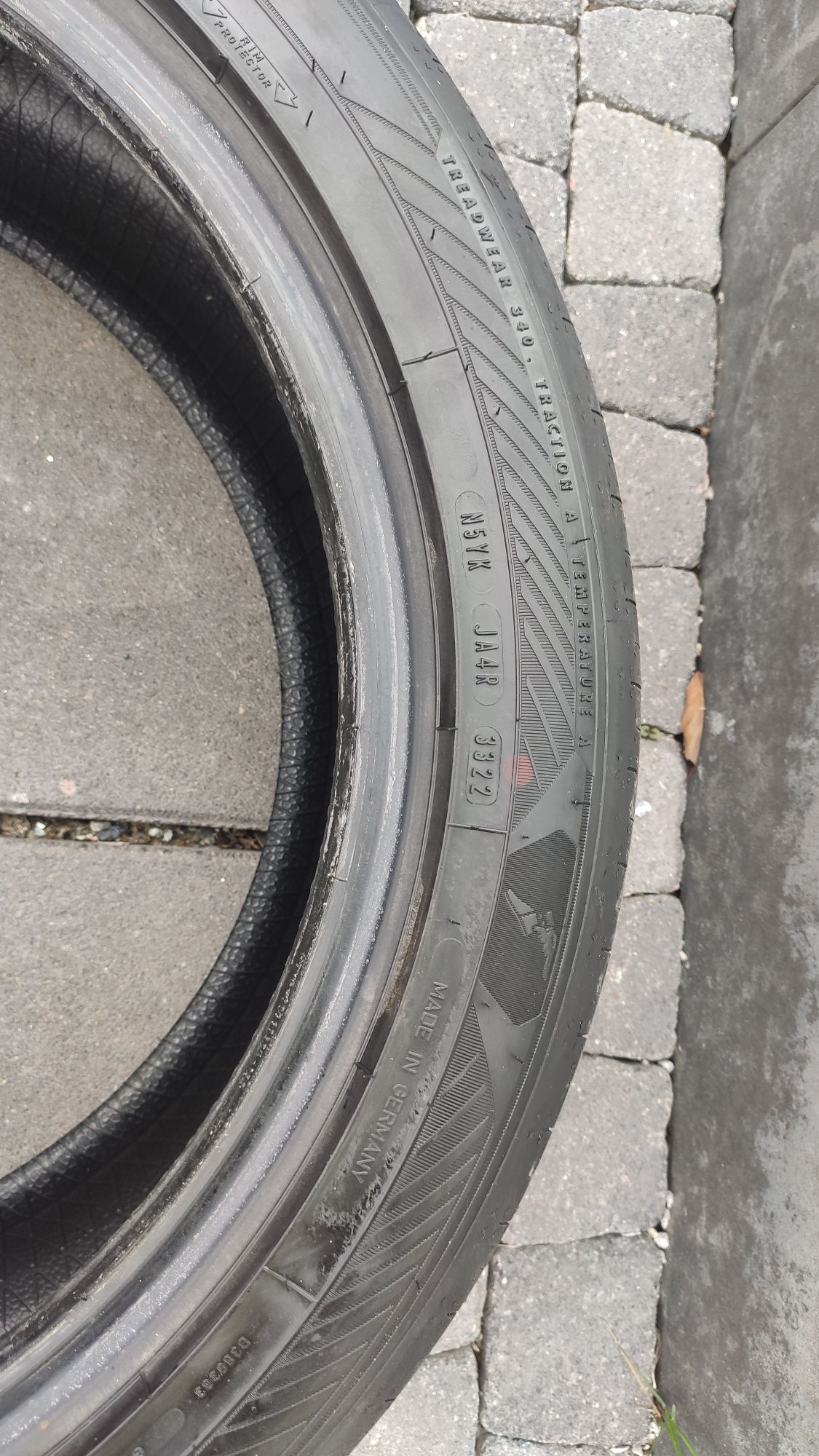 Sprzedam komplet opon Goodyear Efficientgrip Performance 2 215/50 R18