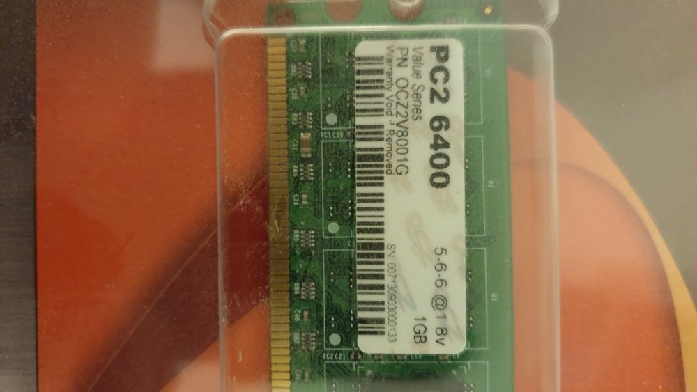 Pamięć RAM ocz PC2 6400 1GB