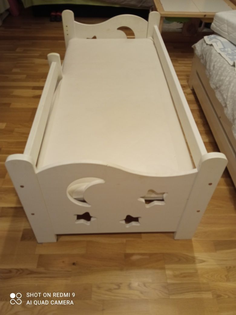 Łóżko sosnowe białe gwiazdki plus materac 80x160