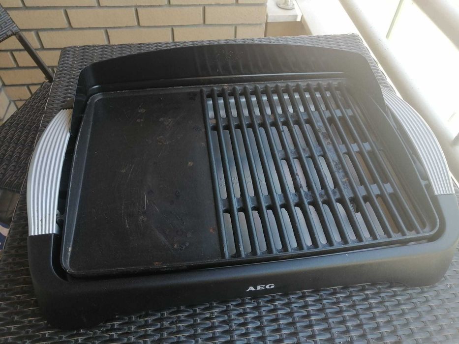 Grelhador eléctrico sem fumo AEG