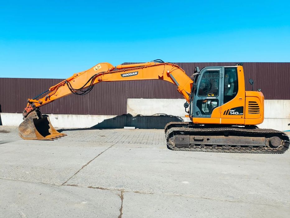 Doosan DX140LCR