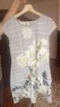 Vestido simples de primavera