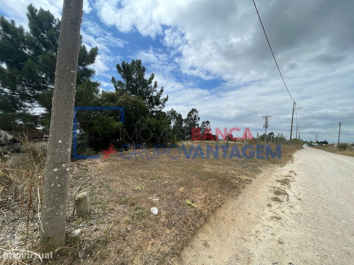 Terreno Rústico com 16.040m2 para construção na Moita