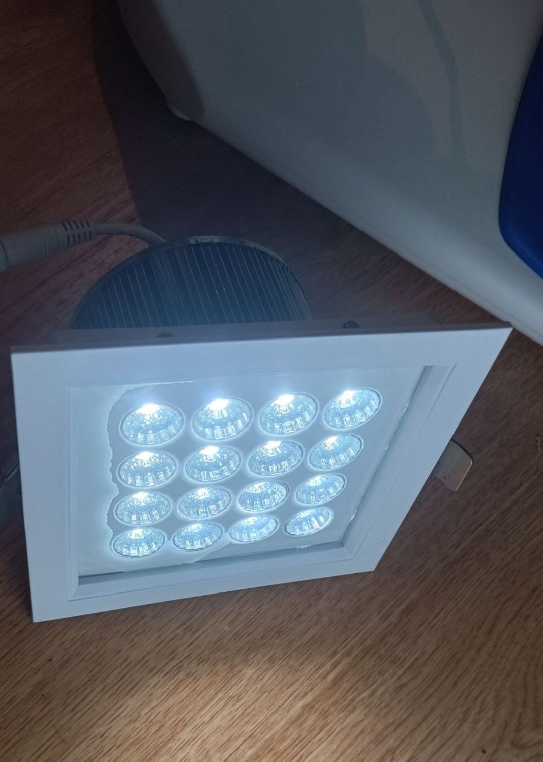 Lampa oczko LED ..