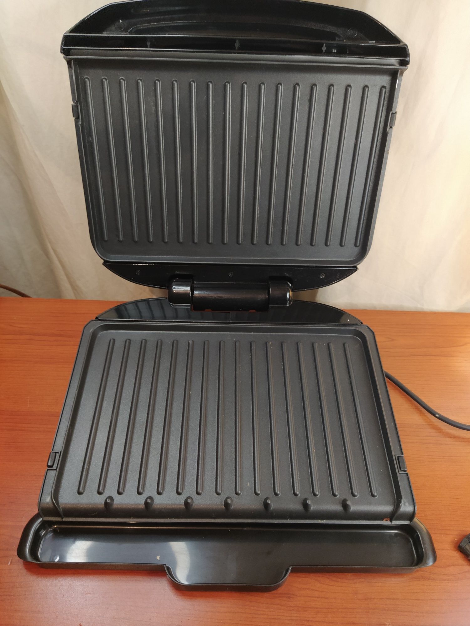 Grill elektryczny George Foreman model 20850
