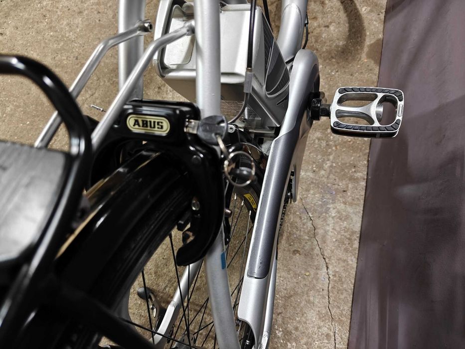 Rower elektryczny KALKHOFF SAHEL Centralny napę IMPULS 10 AH 50 CM 26'