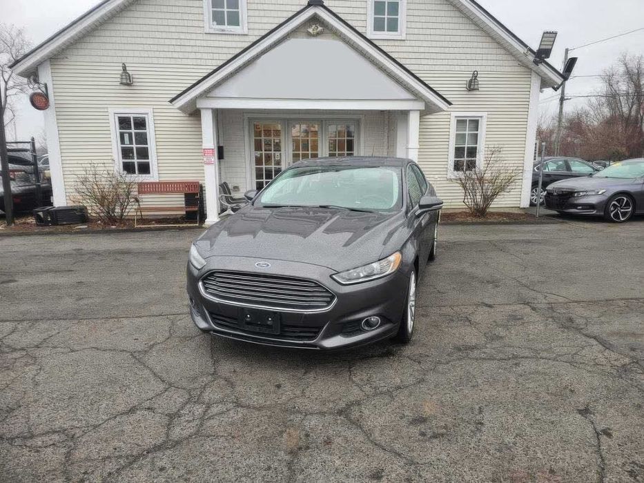 Ford Fusion SE      2016