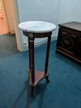 Mesa Camila em madeira com tampo de mármore