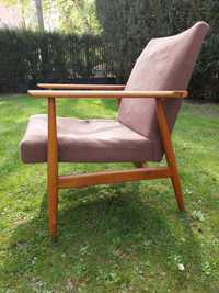 Fotel z brązowym obiciem, lata 70., do renowacji