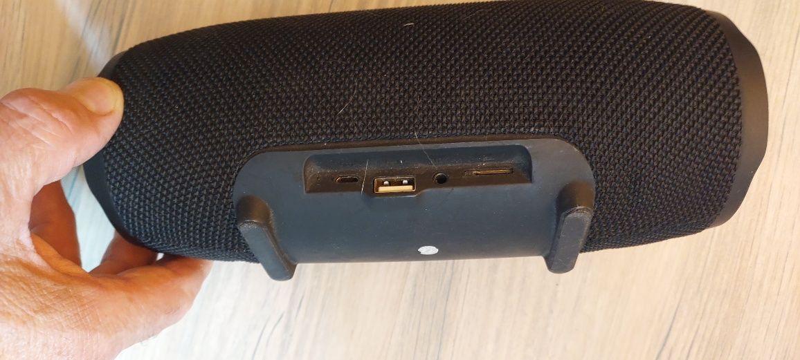 Музикальна блютуз  колонка JBL extreme 2