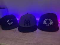 Snapback como novos