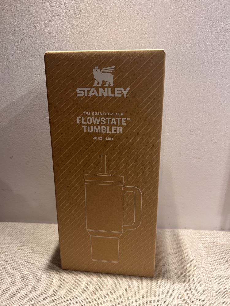 Nowy Stanley Quencher Tumbler h2.o kubek termiczny z rączką i słomką