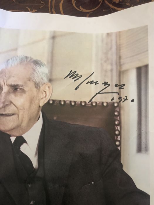 Um dos ultimos retratos de Salazar