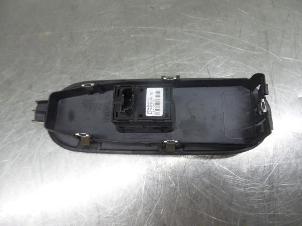 Comando / botão / interruptor vidros frente direito MINI Mini (F55)