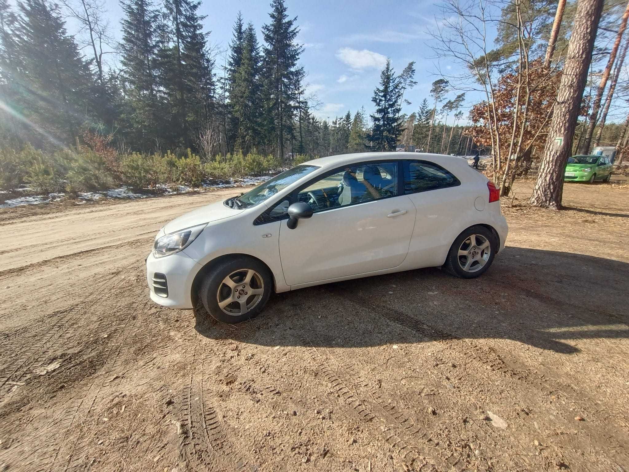 KIA RIO 1,2 benzyna 2016