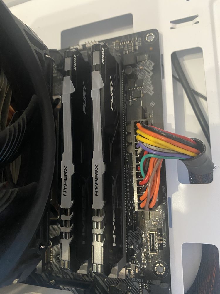 Ryzen 7 5700x/32gb DDR4/B550M/Rtx 4060 8gb//SSD m2 512