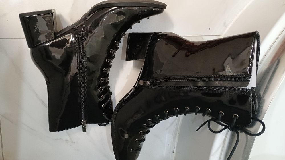 botki lakierowane na zamek , piękne zakupy